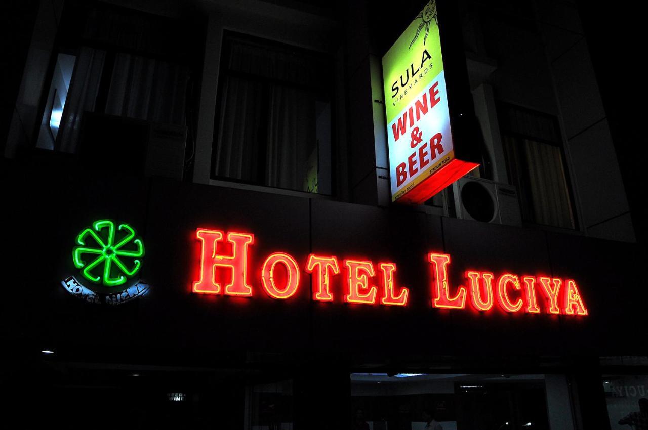 Hotel Luciya Kochi Екстериор снимка