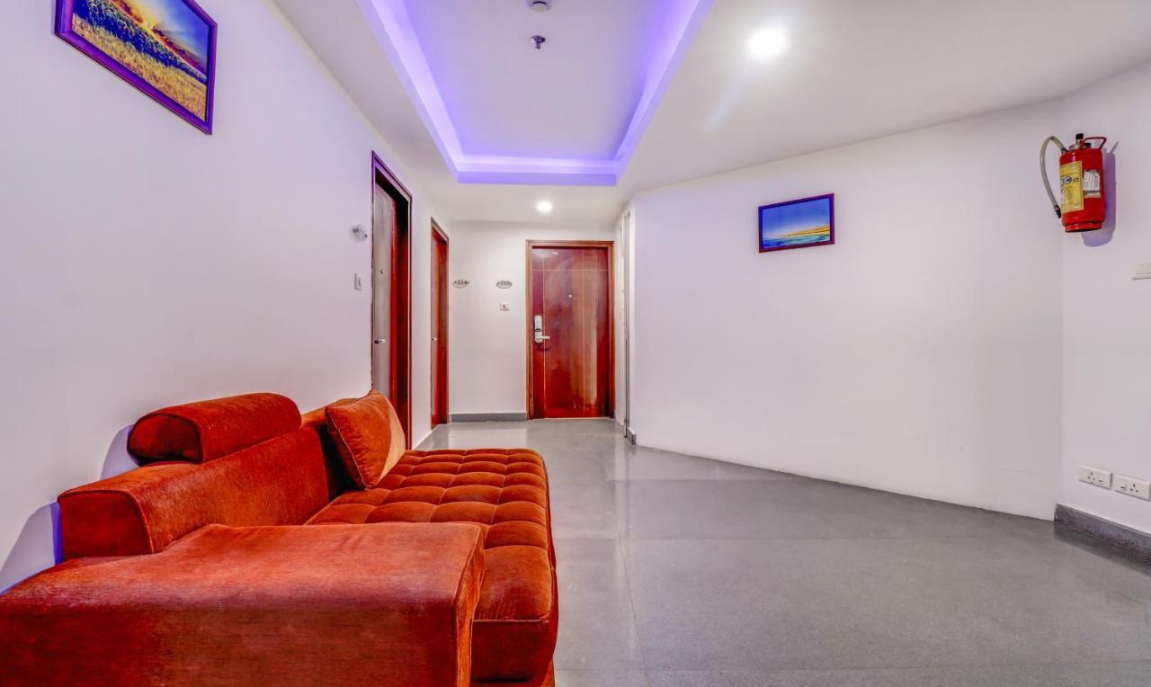 Hotel Luciya Kochi Екстериор снимка