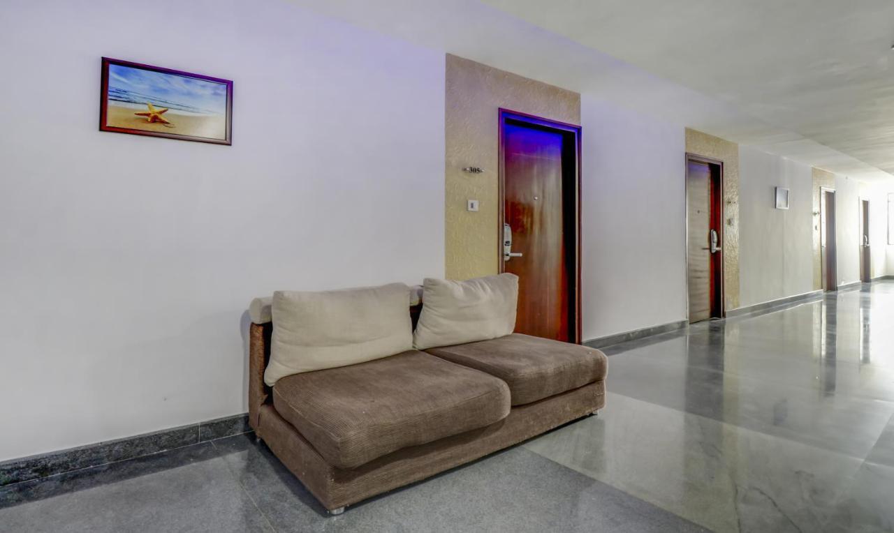 Hotel Luciya Kochi Екстериор снимка